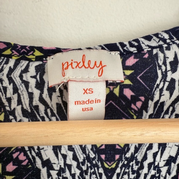 Pixley | Flowy Aztec Pattern Tank Top Size XS - Picture 7 of 7